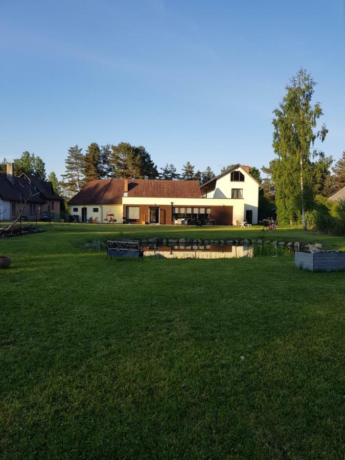 Akmens Stasti / Stone Stories Hotel Kaltene Eksteriør billede